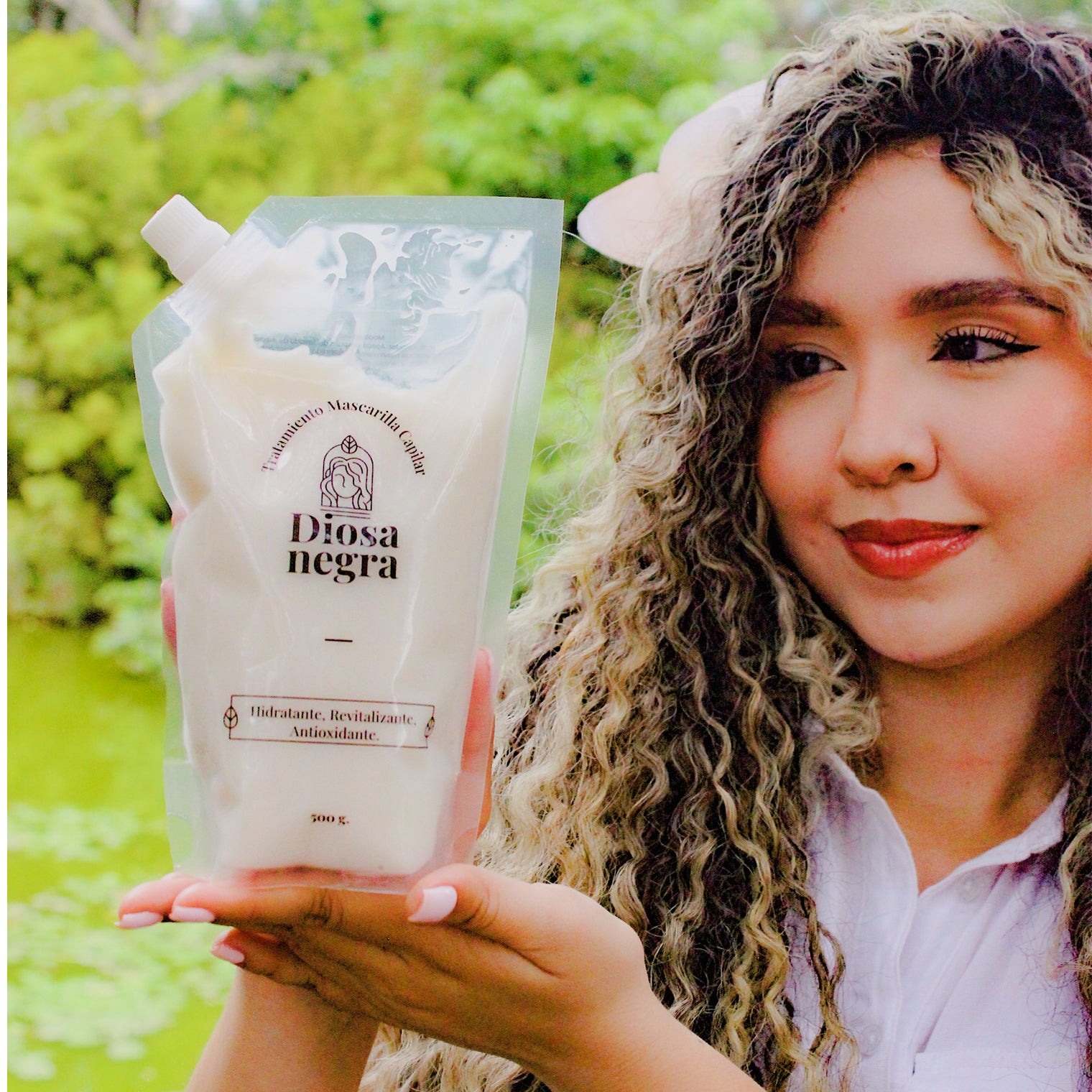 Tratamiento Mascarilla Capilar - DIOSA NEGRA